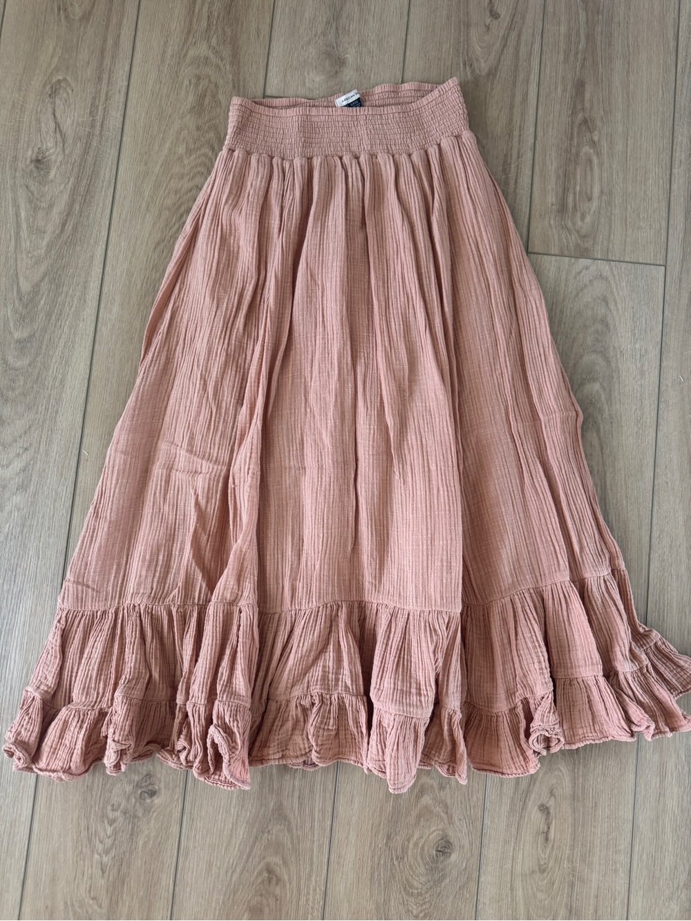 American Eagle Dusty Rose Maxi Skirt with Ruffled Hem Size small